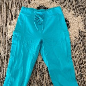 Bright aqua checkpoint leggings